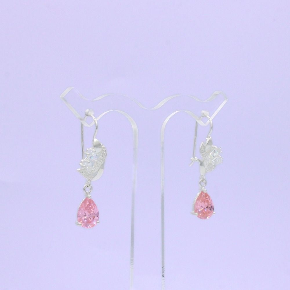 Arete Largo de Plata .925 con Diseño Especial Incrustado de Zirconias mod. 1598