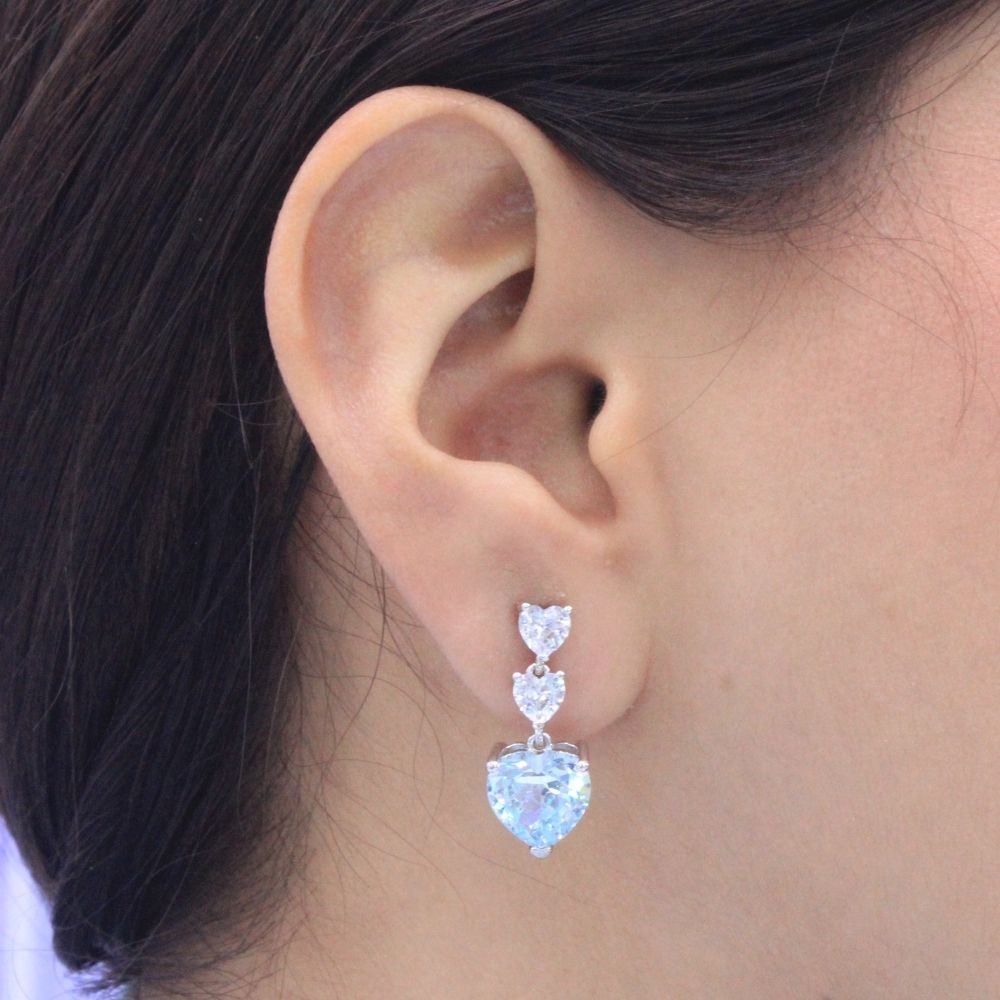 Arete Largo de Plata .925 Corazones de Moissanita Azul Cristalino mod. 1227