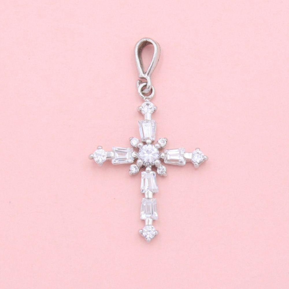Cruz de Plata .925 Diseño Incrustado con Zirconias mod. 1260