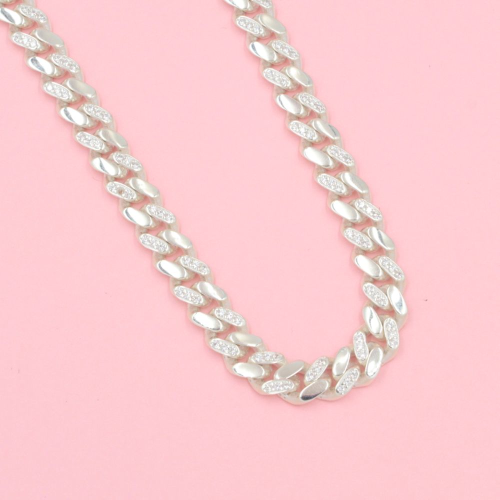 Cadena Especial de Tejido Barbado Hueco con Incrustación de Zirconias y Broche Fino mod. 0762