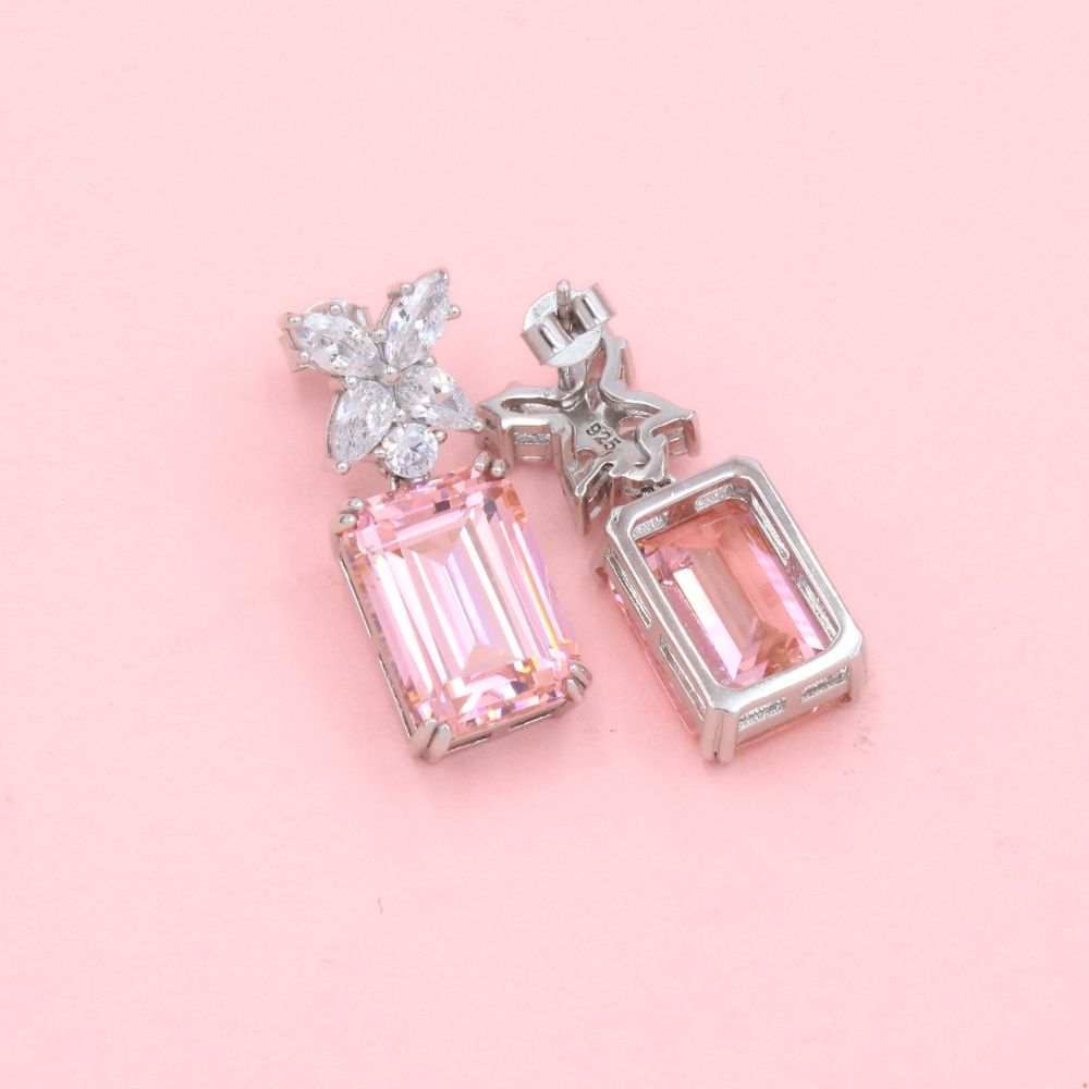 Arete Largo de Plata .925 Diseño Brillante con Moissanita Color Rosa Tourmalina mod. 1229