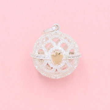 Dije de Plata .925 Llamado de Ángeles en Forma de Esfera Calada Incrustada con Zirconias mod. 1347