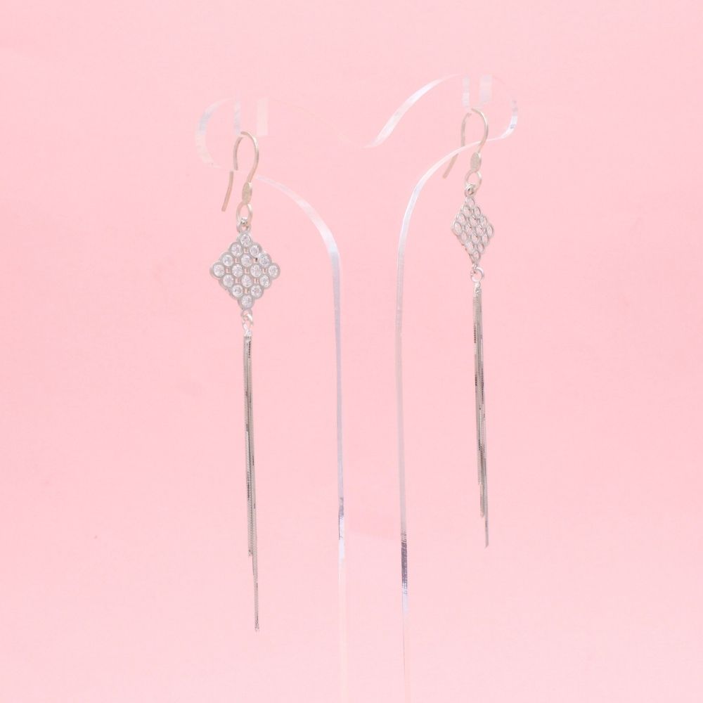 Arete Largo de Plata .925 Rombo de Zirconias y Tiras Brillantes mod. 1212