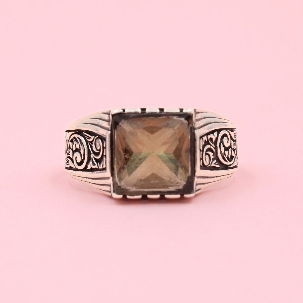 Anillo de Plata .925 Diseño Turco con Incrustación de Sultanita 1073