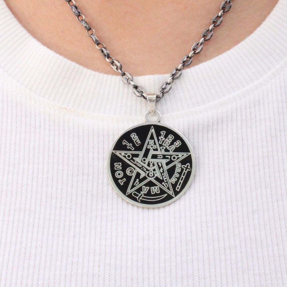 Dije de Caballero Plata .925 Medallón con Tetragramaton mod. 1350