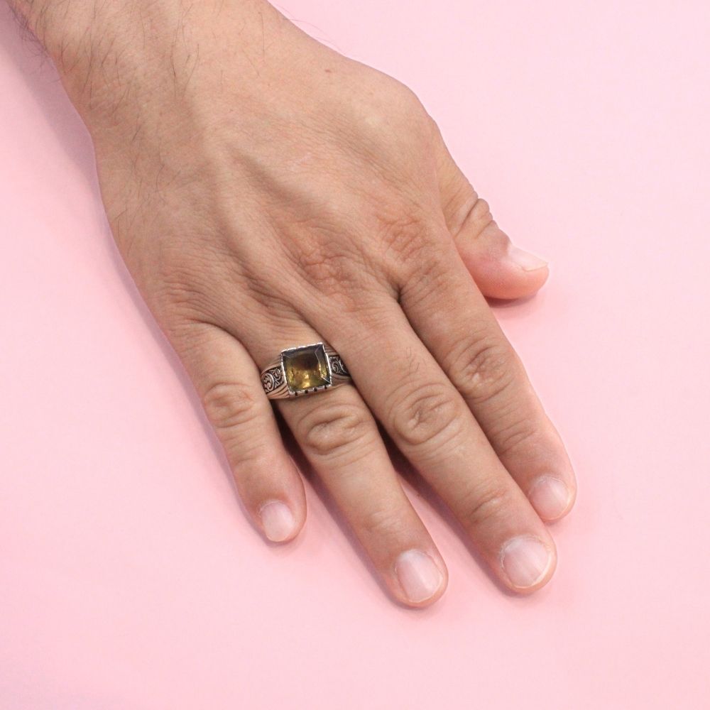 Anillo de Plata .925 Diseño Turco con Incrustación de Sultanita 1073