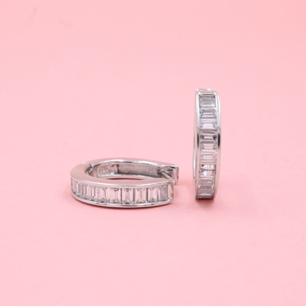 Grapa Especial con Zirconias de Corte Baguette mod. 0859