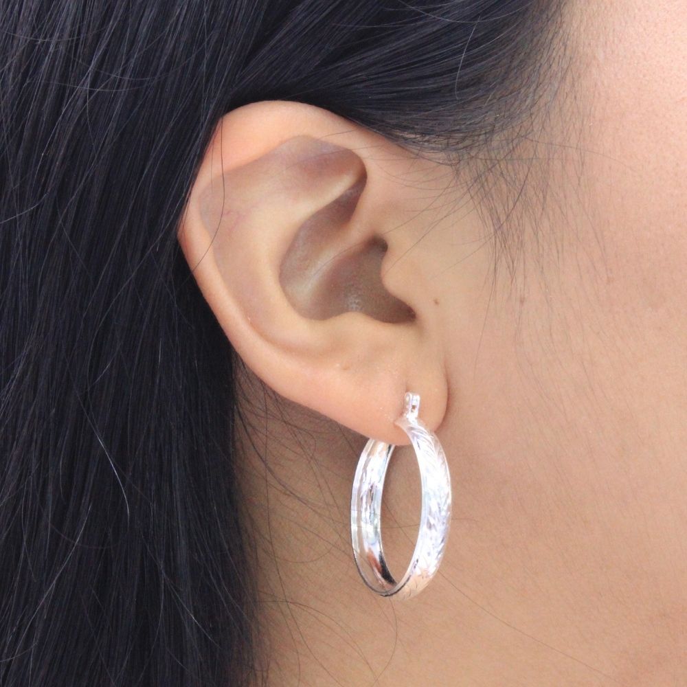 Arracada de Plata .925 con Diamantado Elegante mod. 1048