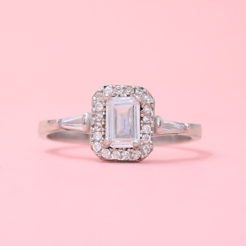 Anillo Solitario de Plata .925 Diseño Cuadrado con Zirconia mod. 1000