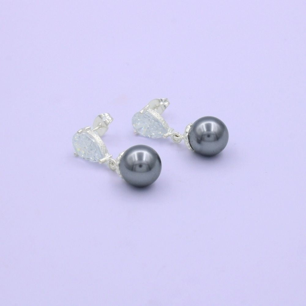 Arete Largo de Plata .925 con Zirconia en Forma de Gota y Perla  mod. 1587