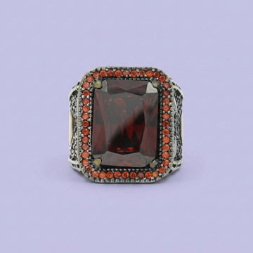 Anillo de Plata .925 Diseño Otomano con Piedra Granate Sangre Pura mod. 1978