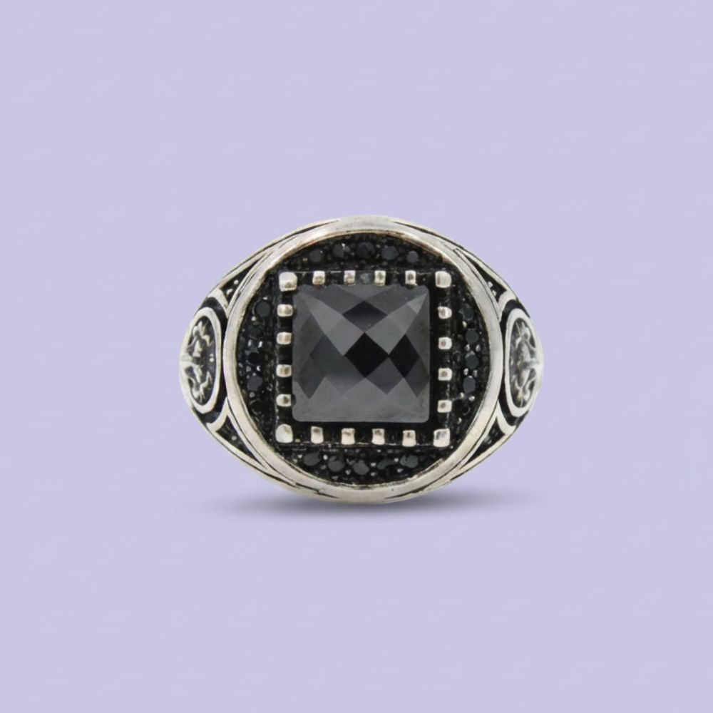 Anillo de Plata .925 Otomano con Piedra Onix Cuadrada y Facetada mod. 1976