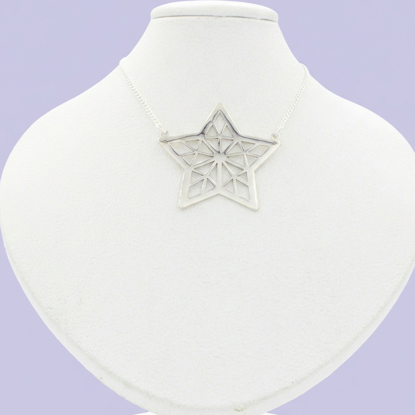 Gargantilla de Plata .925 con Diseño de Estrella Especial mod.2101