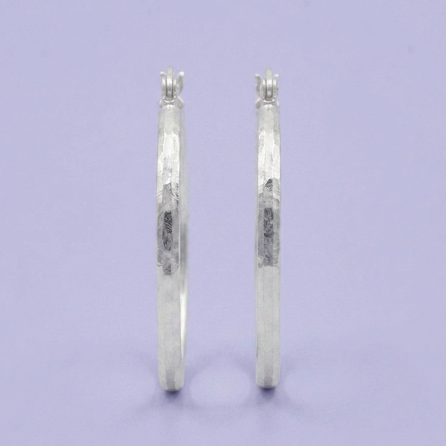 Arracada de Plata .925 Diseño Facetado Ancho mod. 2780