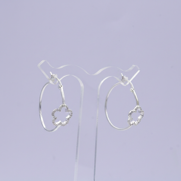 Arracada de Plata .925 Diseño Tubular Hueco con Silueta de Flor con Zirconias  mod. 2638