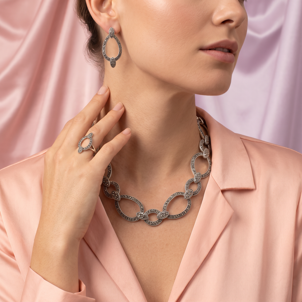 Coordinado de Plata .925 Estilo Elegante con Eslabón Gota Incrustados de Marquesitas mod. 3156