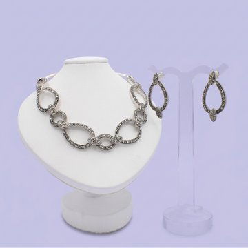 Coordinado de Plata .925 Estilo Elegante con Eslabón Gota Incrustados de Marquesitas mod. 3156