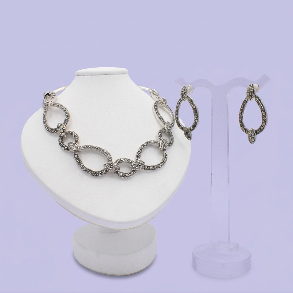 Coordinado de Plata .925 Estilo Elegante con Eslabón Gota Incrustados de Marquesitas mod. 3156