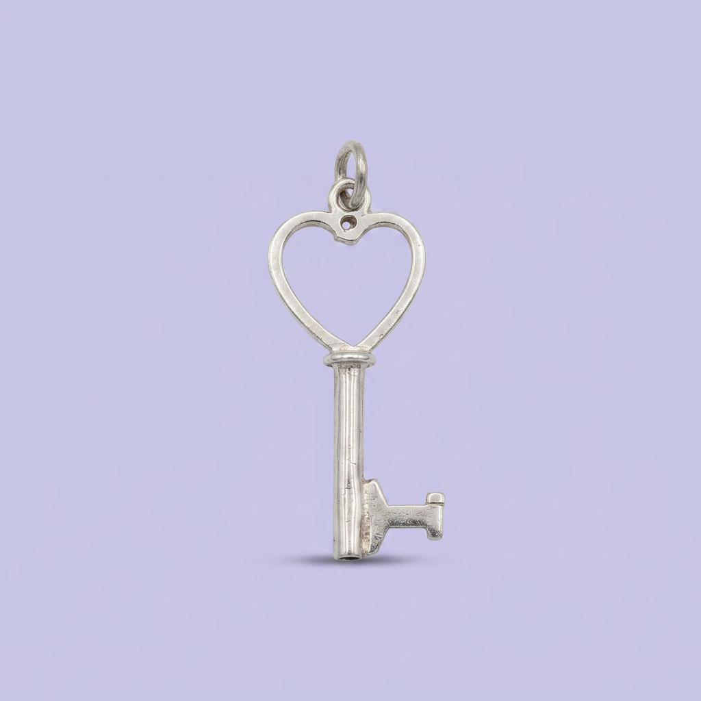 Dije de Plata .925 Llave del corazón mod. 2511
