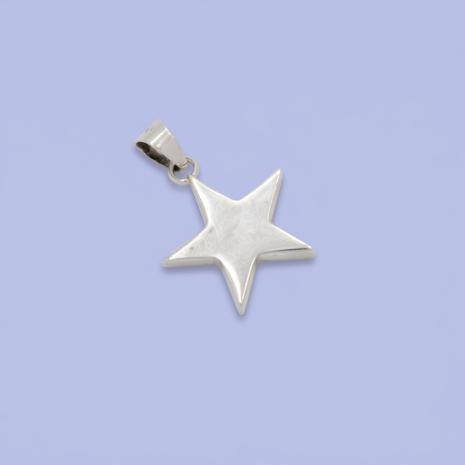 Dije de Plata .925 Con Diseño de Estrella Lisa mod. 3230