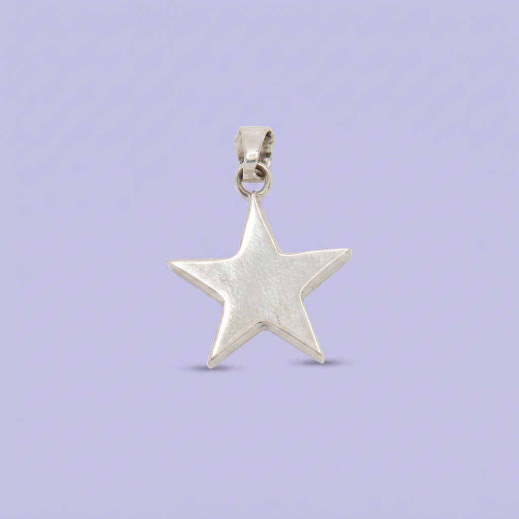Dije de Plata .925 Con Diseño de Estrella Lisa mod. 3230