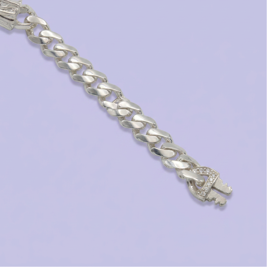 Esclava de Plata .925. de Tejido Cubano Diseño San Judas Tadeo con Incrustación de Zirconias mod. 2620
