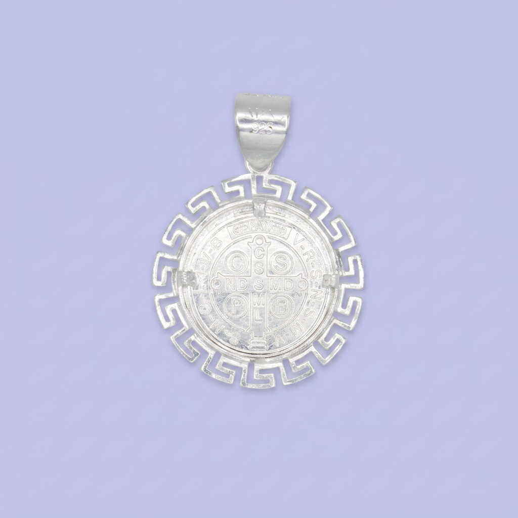 Medallón de Plata .925 Diseño Especial con Bisel de Grecas y Figura de San Judas con Zirconias Brillantes mod. 2560