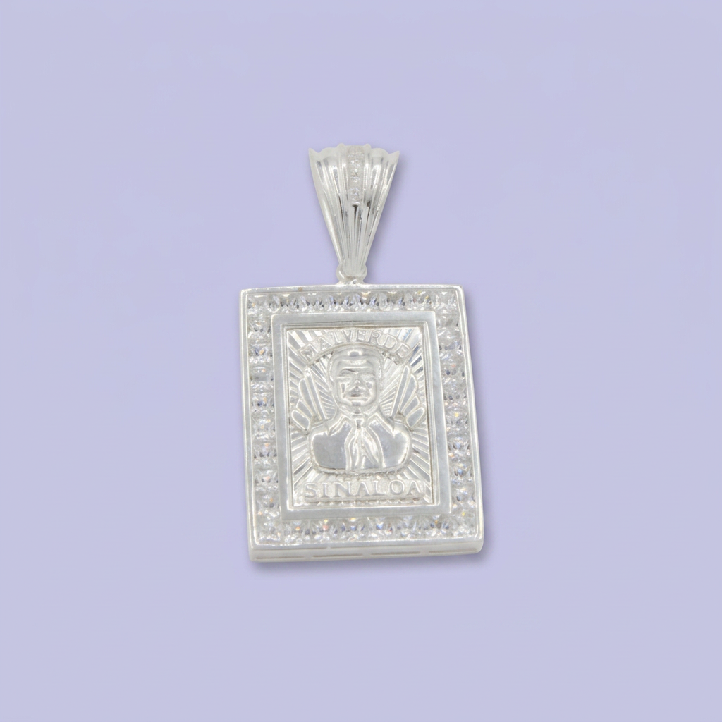 Dije Bulto de Plata .925 de Diseño Rectangular con Imagen de Malverde Detallado con Zirconias mod. 2754