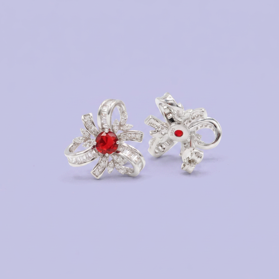Coordinado de Plata .925 Listones y Detalles de Hojas con Incrustación de Zirconias Rojas mod. 2946
