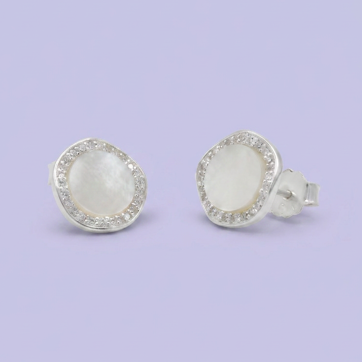 Arete de Plata .925 Madre Perla Circular con Zirconias mod. 2779