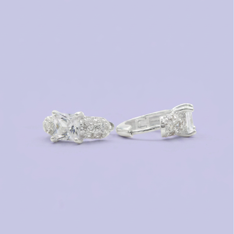 Grapa de Plata .925 Diseño Elegante con Zirconias Finas mod. 2626