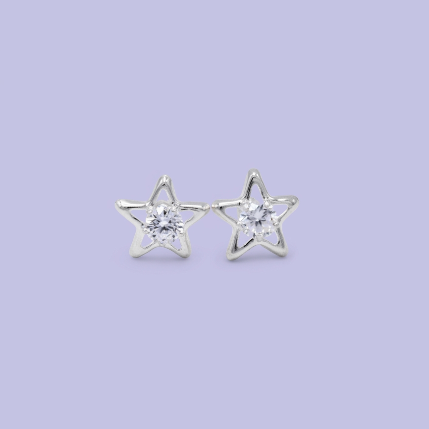 Broquel de Plata .925  Con Diseño de Estrella y Centro de Zirconia Blanca mod. 3072