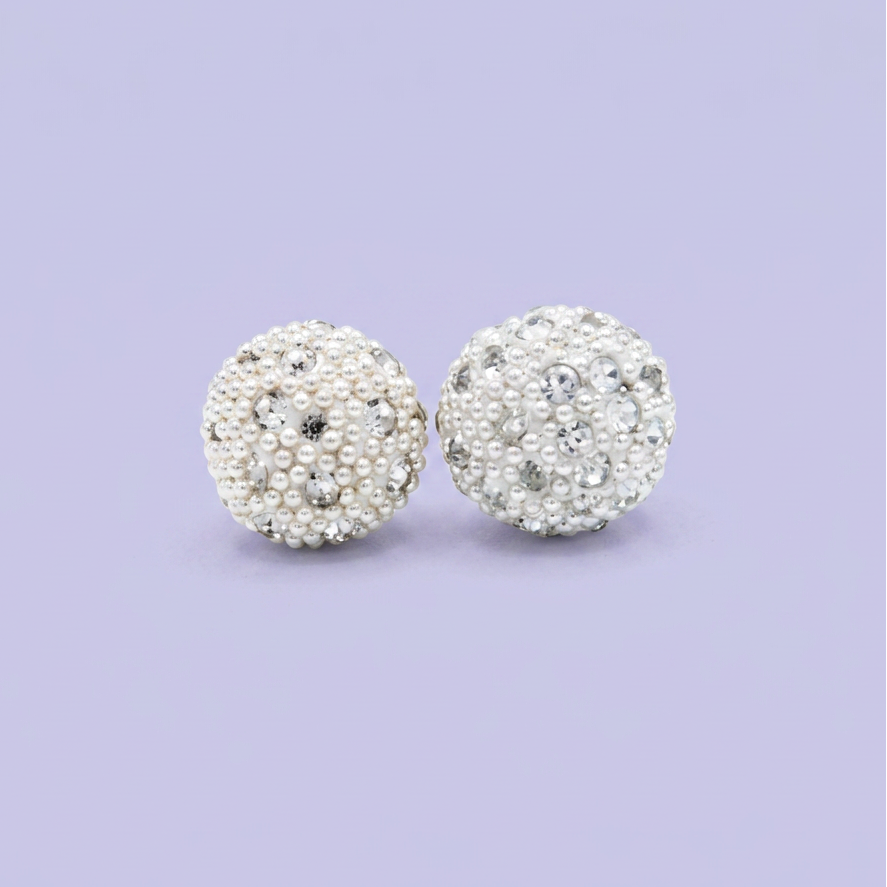 Arete de Plata .925 de Esfera con Puntos Plateados y Zirconia Blanca mod. 2978