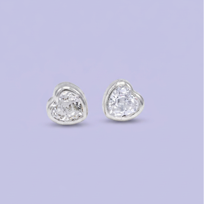 Broquel de Plata .925  Corazón Elegante Chico con Zirconia mod. 3074