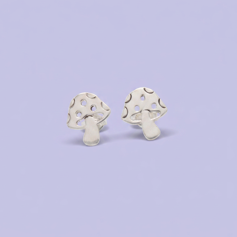 Arete de Plata .925 con Diseño de Hongo Liso y Calado mod. 2964