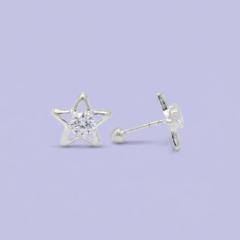 Broquel de Plata .925  Con Diseño de Estrella y Centro de Zirconia Blanca mod. 3072