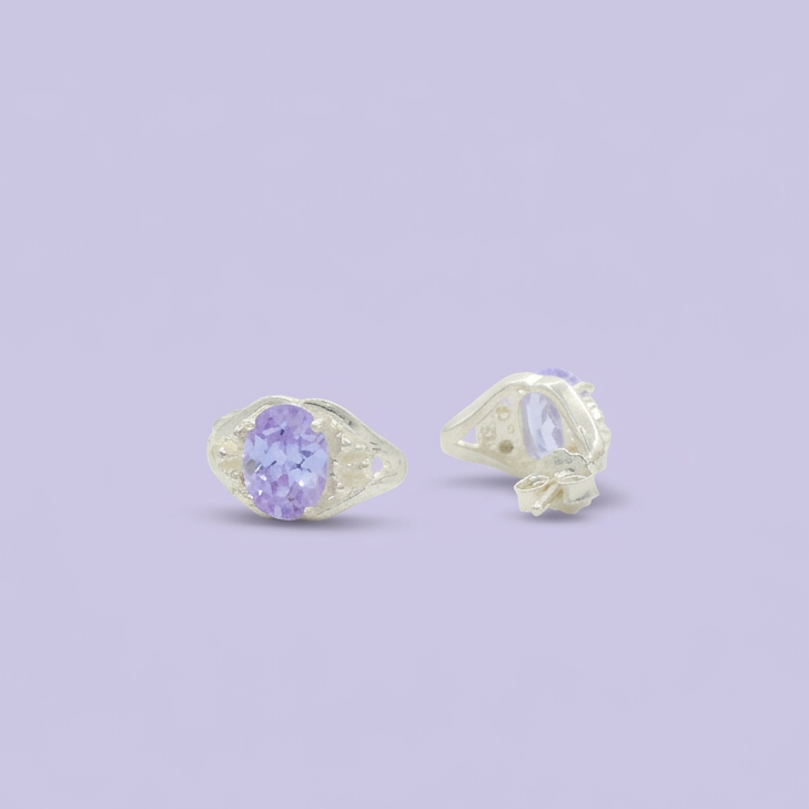Arete de Plata .925 Diseño Elegante con Zirconia Morada mod. 2388