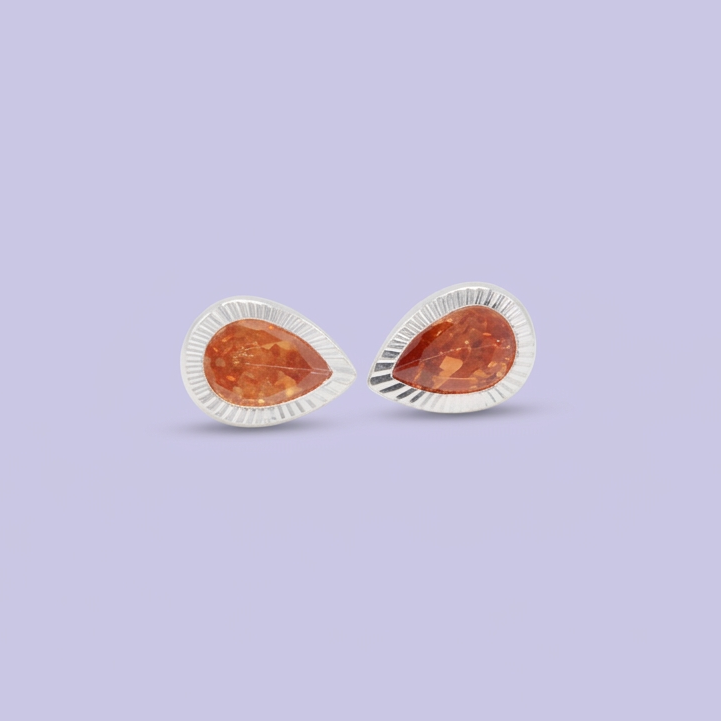 Broquel de Plata .925  con Diseño de Gota con Zirconia Naranja  mod. 3062