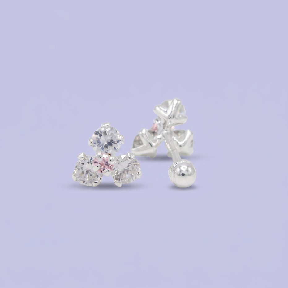 Broquel de Plata .925 Con Diseño de Flor Tres Pétalos con Zirconia Blanca y Centro Rosa  mod. 3058