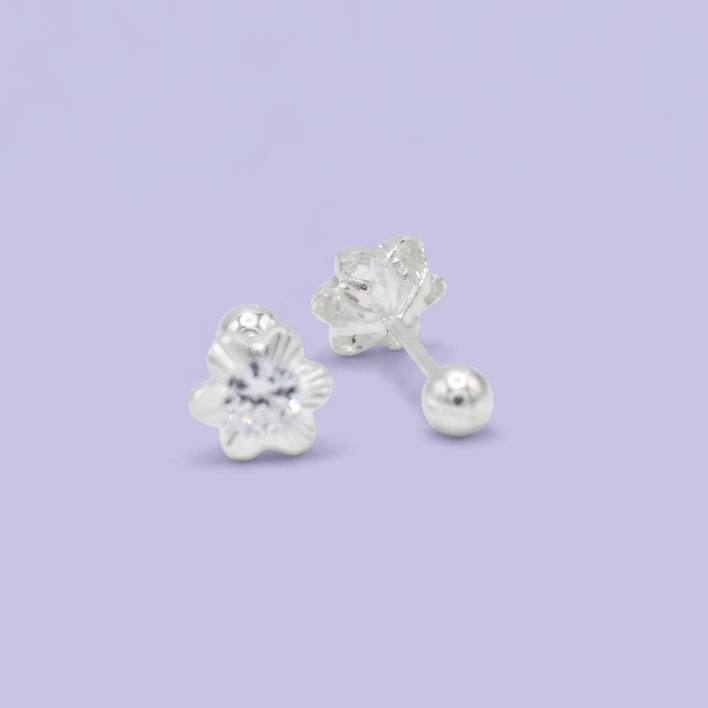 Broquel de Plata .925  Flor Chica con Zirconia Blanca Brillante  mod. 3070