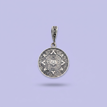 Dije de Plata .925 Diseño Mediano Redondo con Clandario Azteca mod. 2995