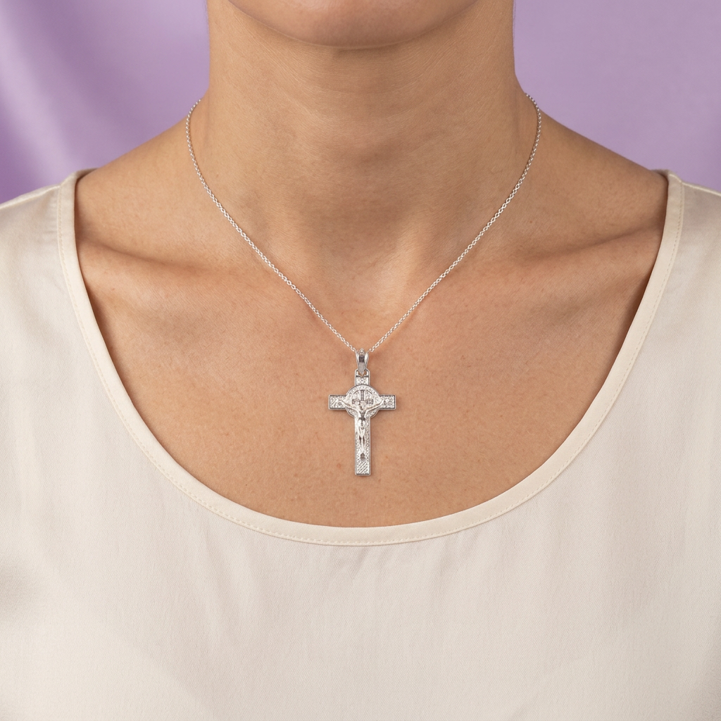 Dije de Plata .925 Crucifijo San Benito con Zirconias  mod. 2746