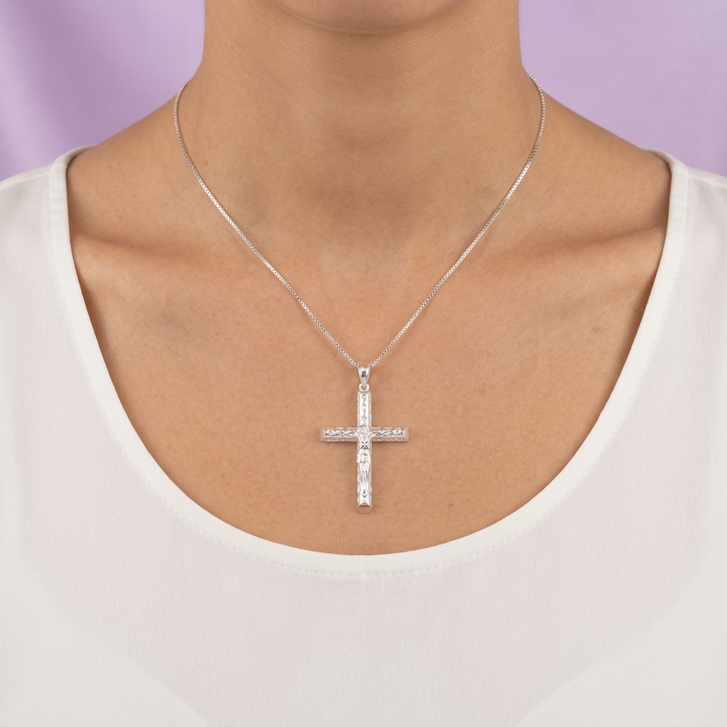 Dije de Plata .925 Crucifijo Calado con Diamantado mod. 2722