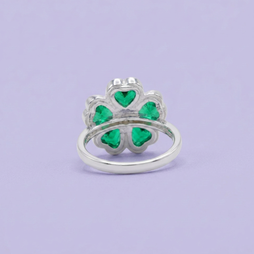 Anillo de Plata .9025 Diseño de Flor de Trebol con Zirconia Verde mod. 2792