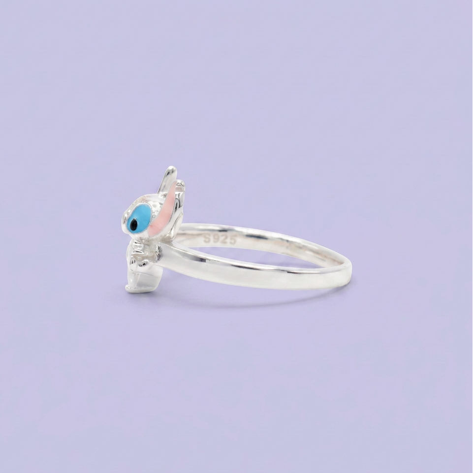 Anillo de Plata .9025 Diseño de Stich Blanco mod. 2797