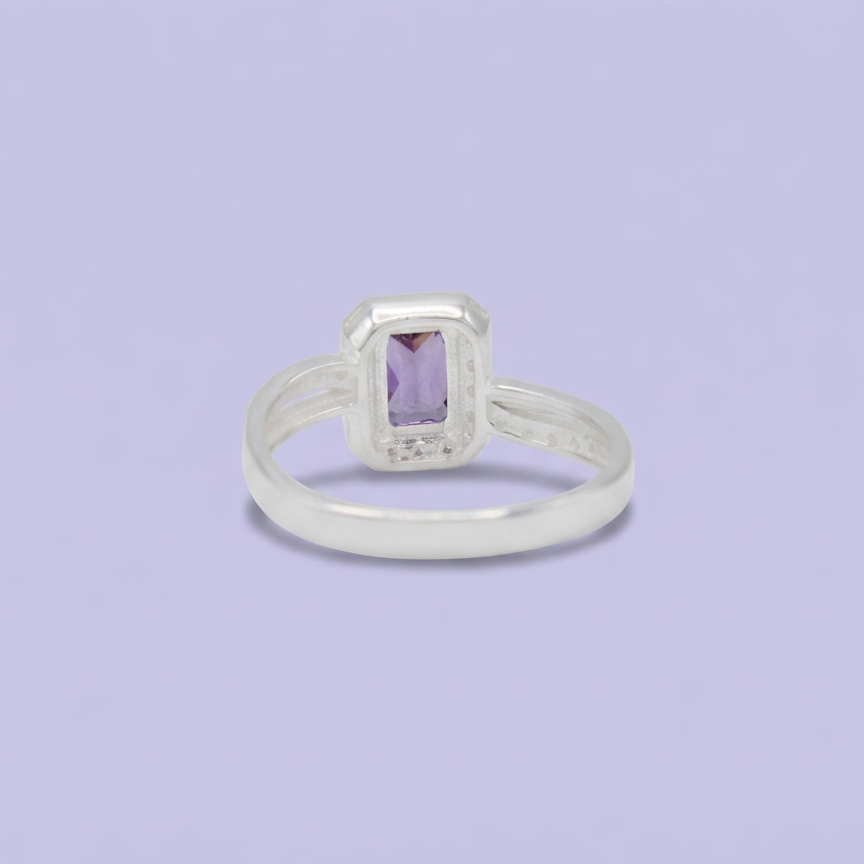 Anillo de Plata .925  Rectangular y Linea en S con Zirconia Morada mod. 3126
