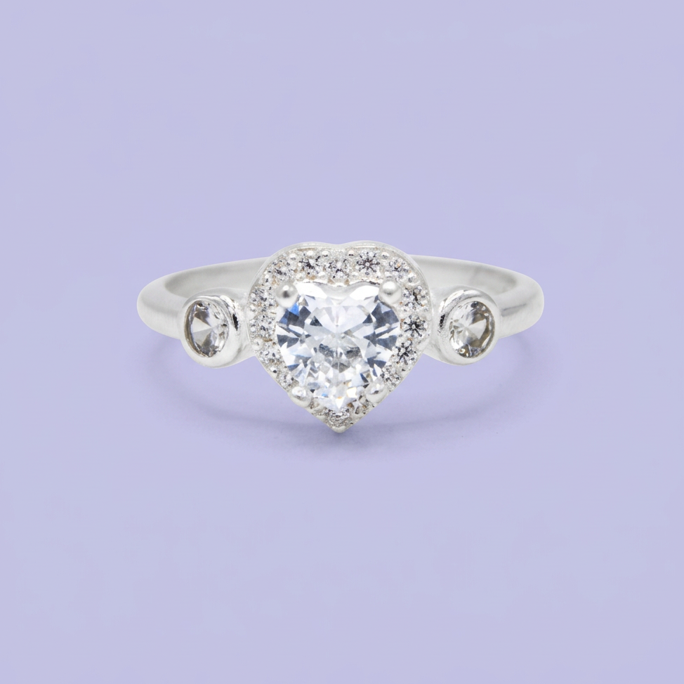 Anillo de Plata .925  Corazón Chico con Incrustación de Zirconias Brillantes mod. 3113