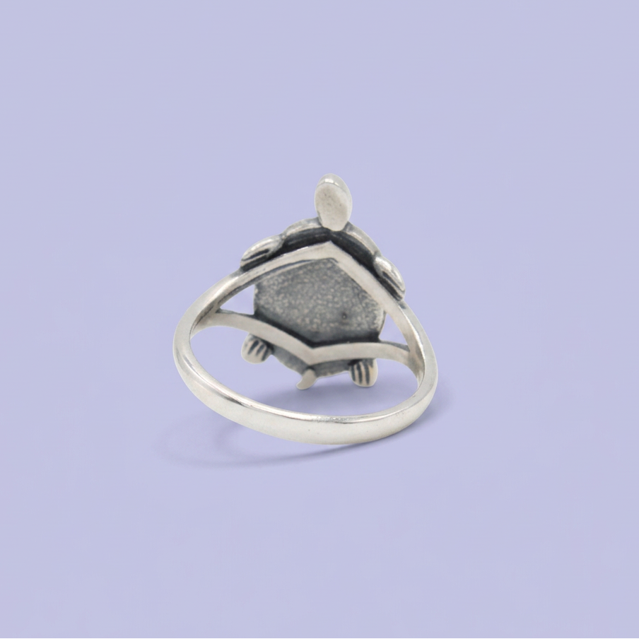 Anillo de Plata .925 Tortuga Incrustada de Marquesitas mod. 3152