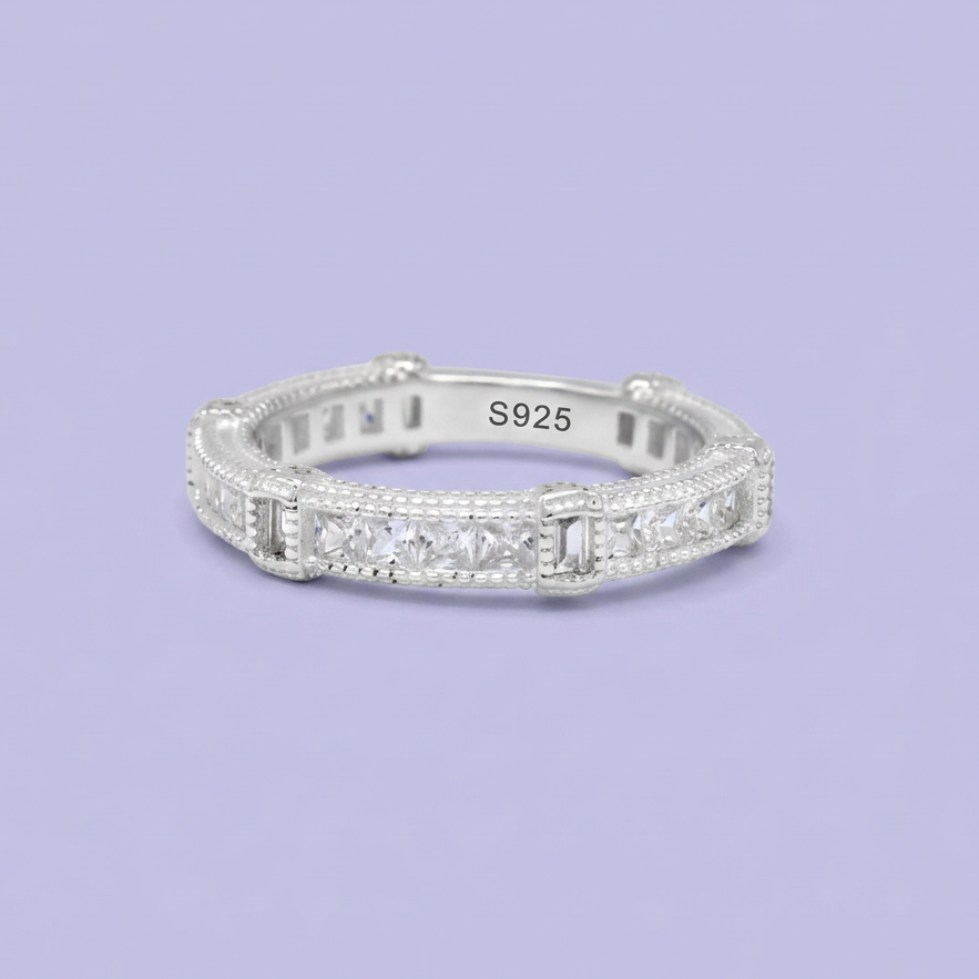 Anillo de Plata .925 Churrumbela Con Réctangulos e Incrustación de Zirconias mod. 3121