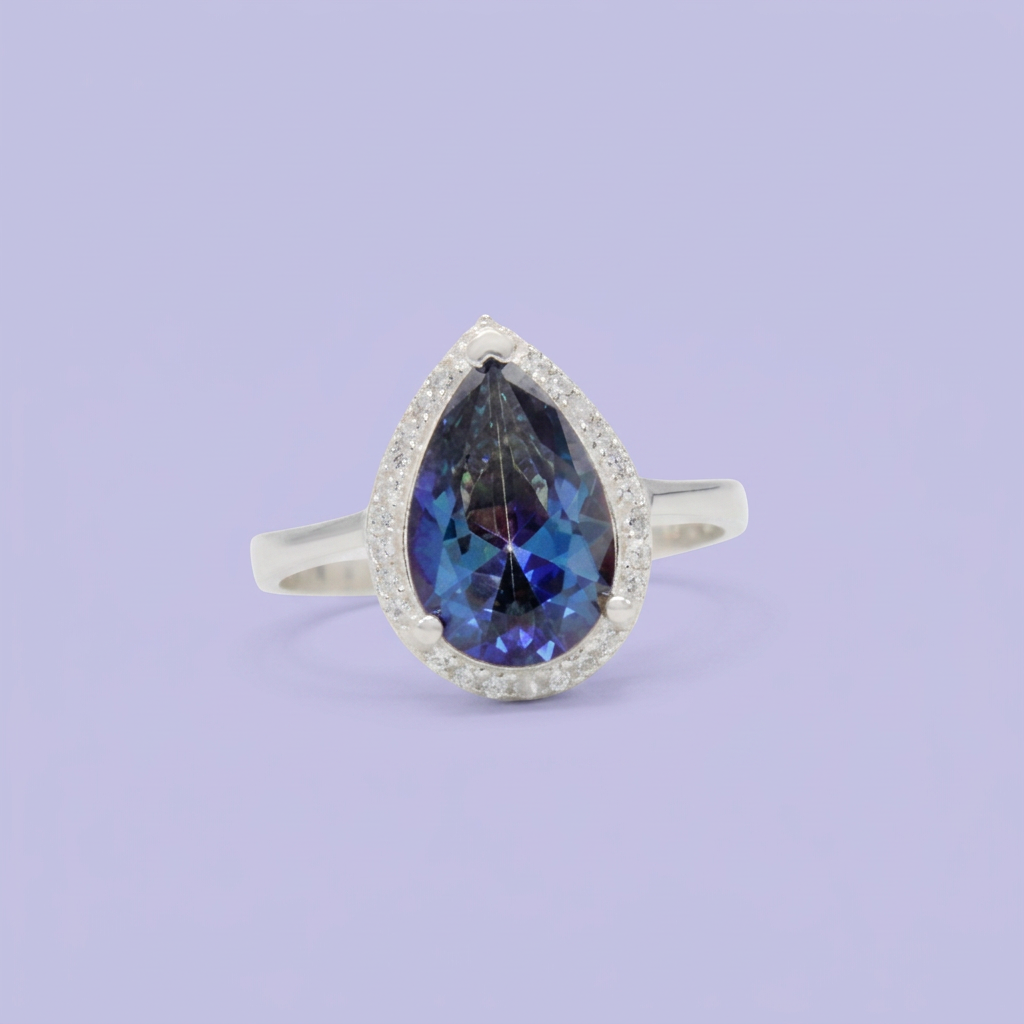 Anillo de Plata .925 Diseño de Gota Azul Marino con Incrustación de Zirconias mod. 3130